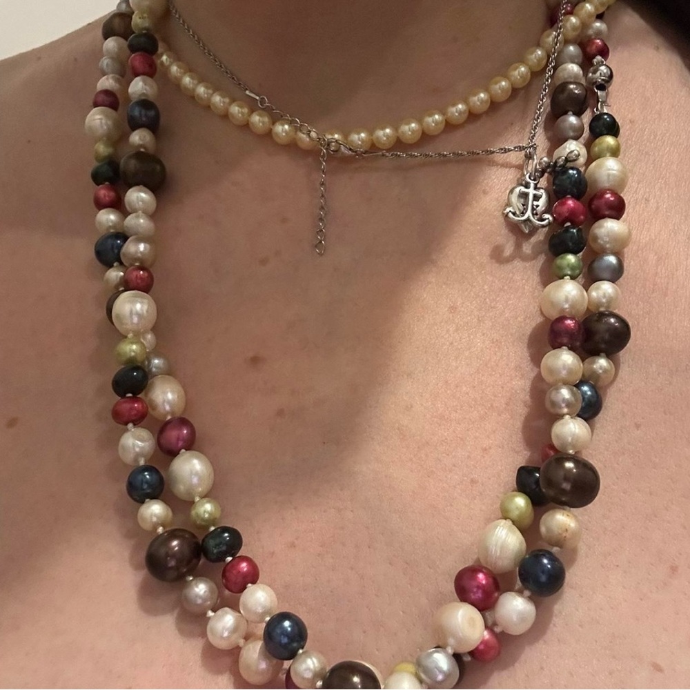 Elegant Multicolor Pearl Necklace